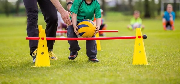 王楚钦拼尽全力，网友：实力差距太大